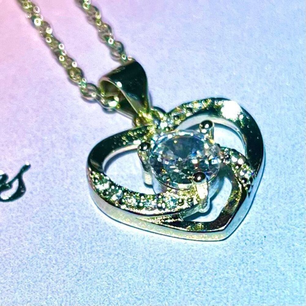 AXY Stunning Silver 925 Silver Heart & Zircon Necklace